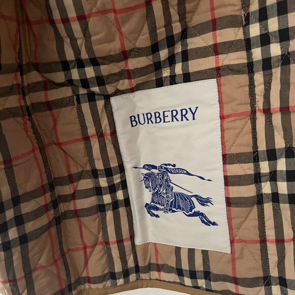 Burberry Dranefeld Quilted Jacket - Picture 14 of 15